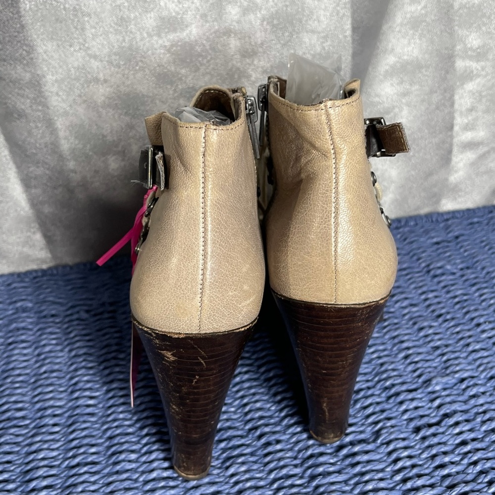 Bacio Ankle Boots - Picture 2 of 4
